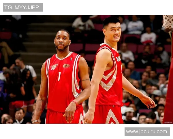 姚明果断回答引发热议展现体育精神与社会责任感的深刻思考