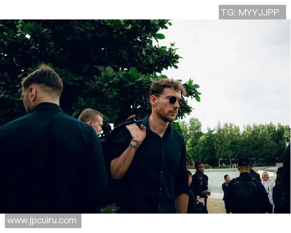 德国足球明星帅哥的魅力与成就全解析 德国足球明星帅哥的魅力与成就全解析