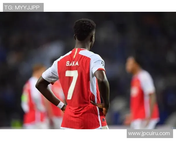 足球明星亨利的妻子美丽照片分享展现幸福生活瞬间 足球明星亨利的妻子美丽照片分享展现幸福生活瞬间