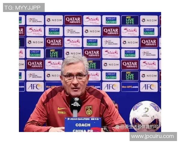 足球明星伊维奇的职业生涯与成就全解析及精彩图片展示