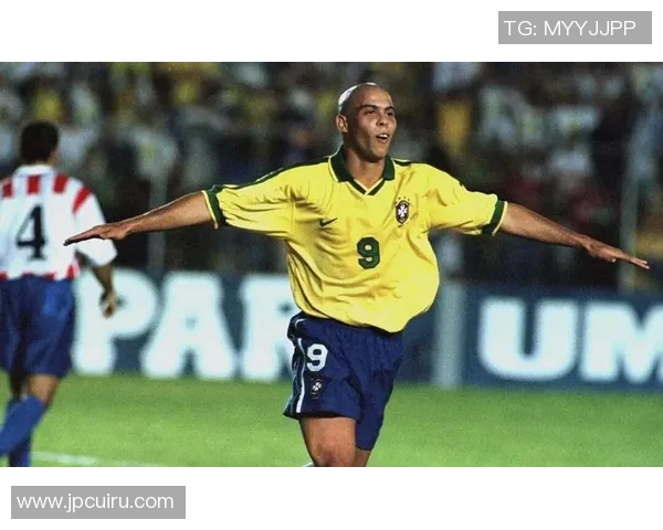 我们心目中最闪耀的足球明星与他们的传奇故事 我们心目中最闪耀的足球明星与他们的传奇故事